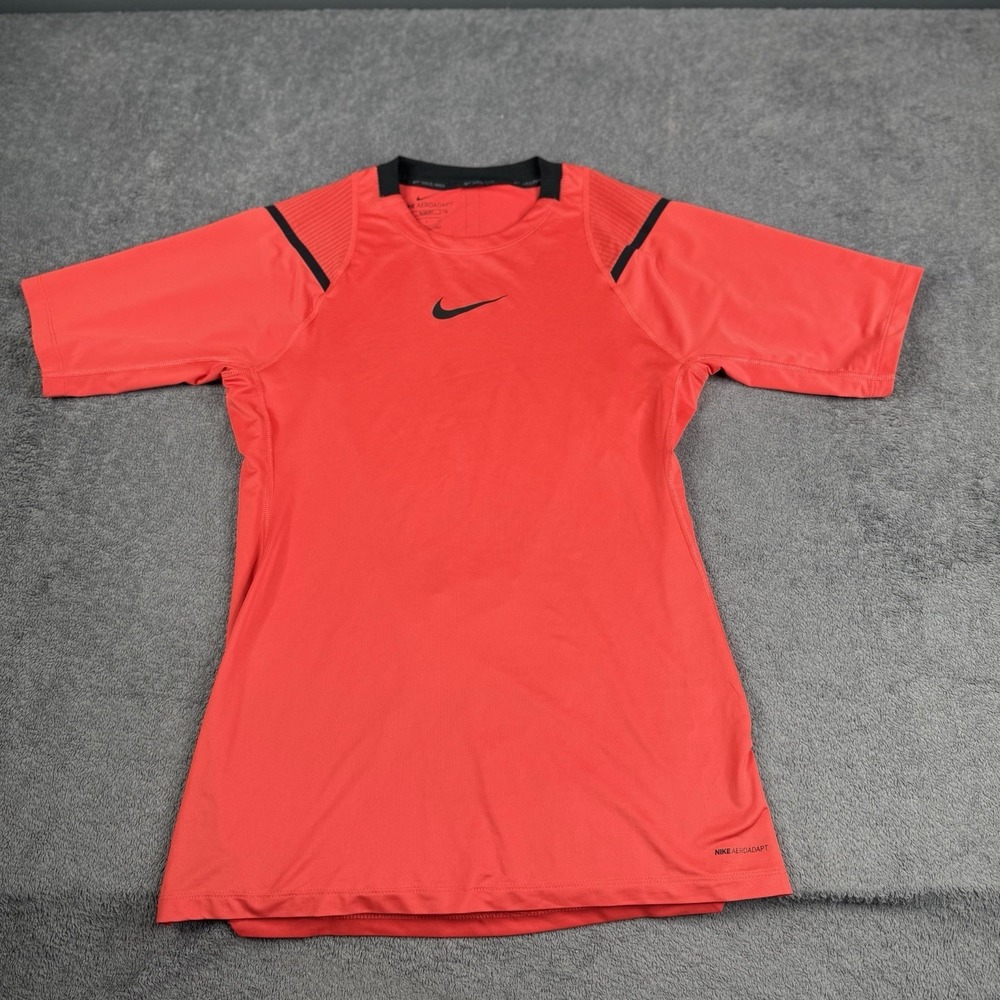 Nike Men's Red Pro AeroAdapt Slim Fit Short Sleeve Training T-Shirt Size S